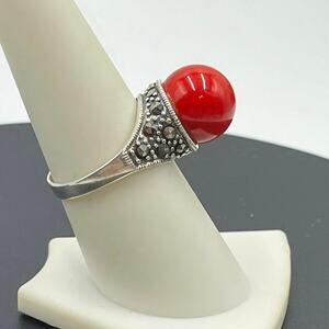 925 Sterling Silver Red Coral Marcasite Ring‎ Sz 8 Vintage Cocktail Statement 5g